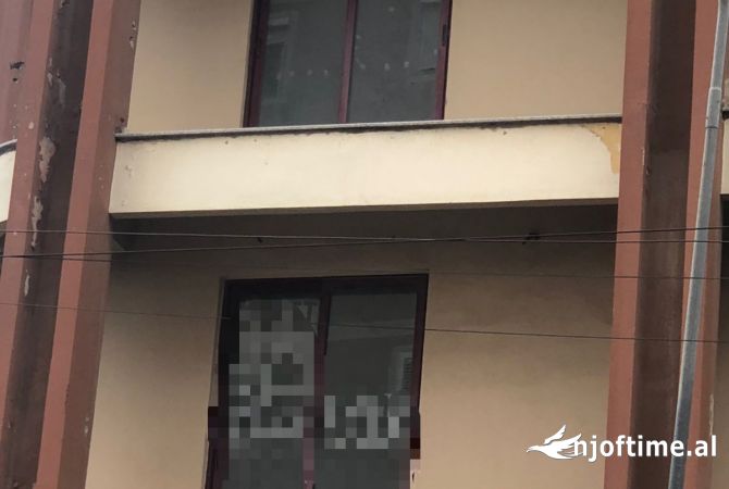 Ambient biznesi me qera 3+1 ne Tirane - 22,000 Euro