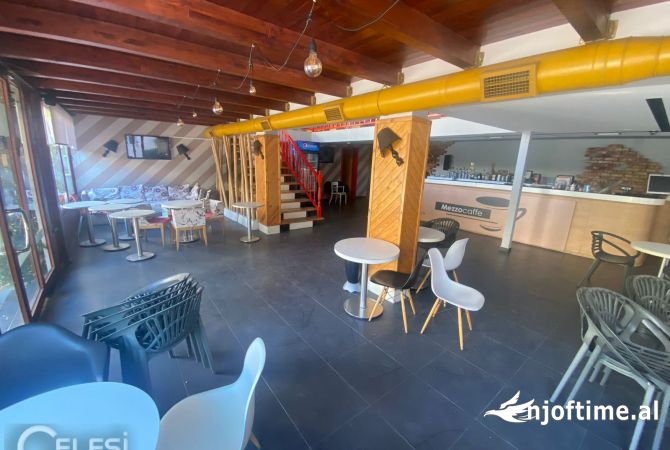 Ambient biznesi me qera 2+1 ne Tirane - 1,500 Euro