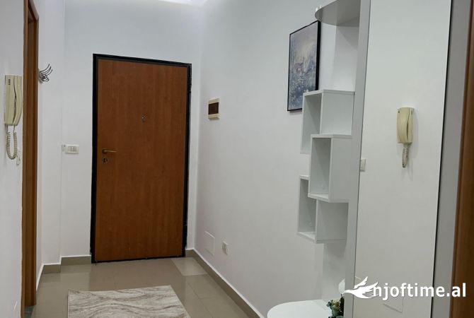 Shtepi me qera Apartament ne Tirane, 2+1, Mobilimi E mobiluar, Pagesa 480  Euro.