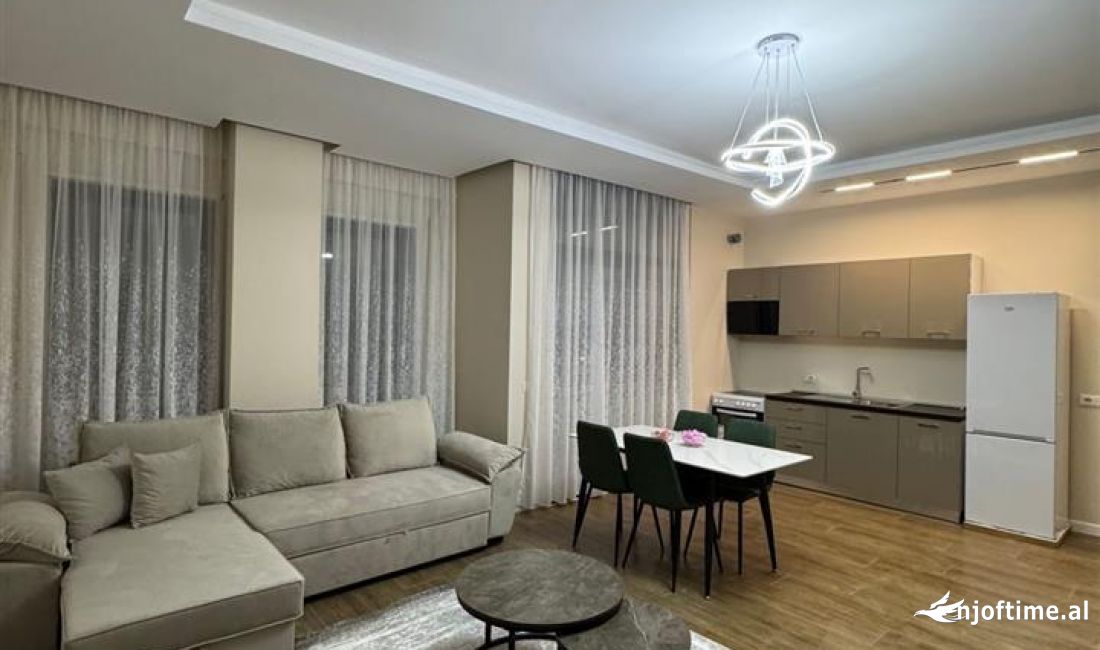 Shtepi me qera Apartament ne Tirane, 2+1, Mobilimi E mobiluar, Pagesa 600  Euro.
