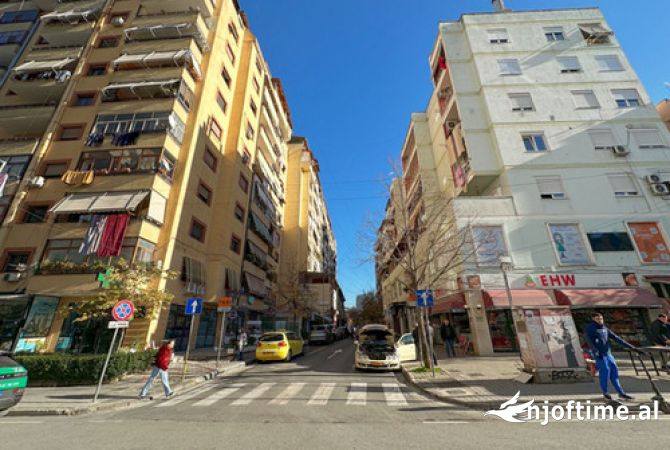 Ambient biznesi me qera 1+1 ne Tirane - 800 Euro