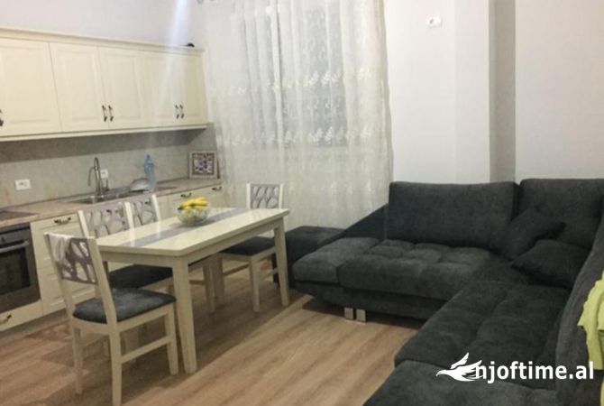 Shtepi me qera 3+1 ne Tirane - 700 Euro