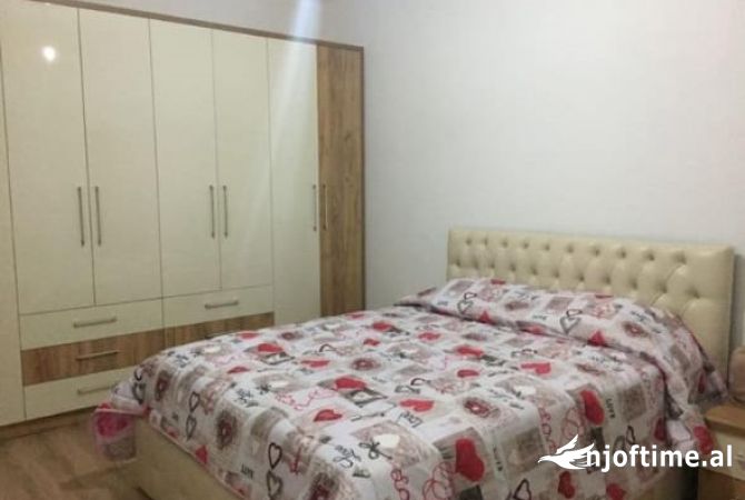 Shtepi me qera 3+1 ne Tirane - 700 Euro