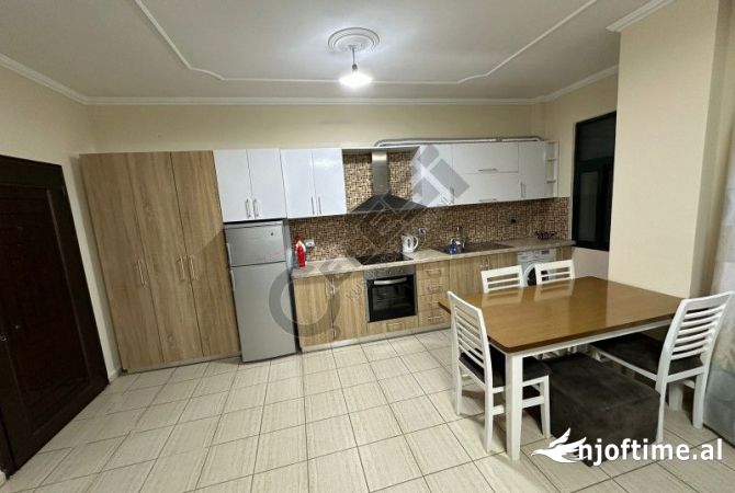 Shtepi me qera 1+1 ne Tirane - 50,000 Leke