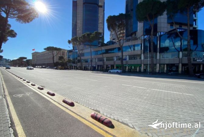 Ambient biznesi me qera 3+1 ne Tirane - 750 Euro