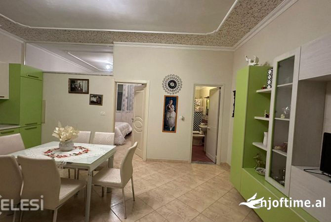Shtepi me qera 1+1 ne Tirane - 380 Euro