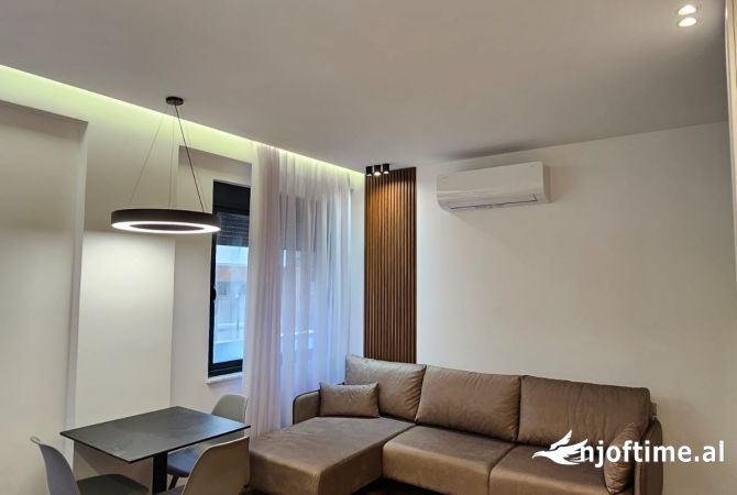 Shtepi me qera 2+1 ne Tirane - 600 Euro