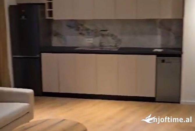 Shtepi me qera 1+1 ne Tirane - 600 Euro