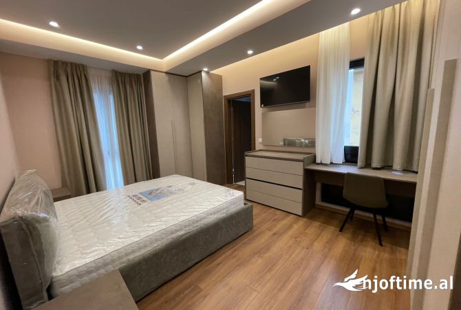 Shtepi me qera 2+1 ne Tirane - 800 Euro