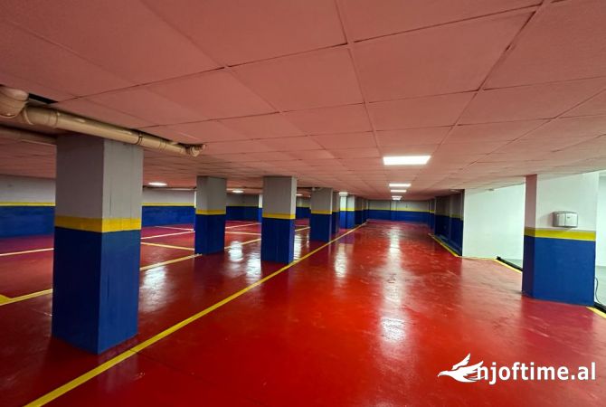 Ambient biznesi me qera 6+1 ne Tirane - 3,000 Euro