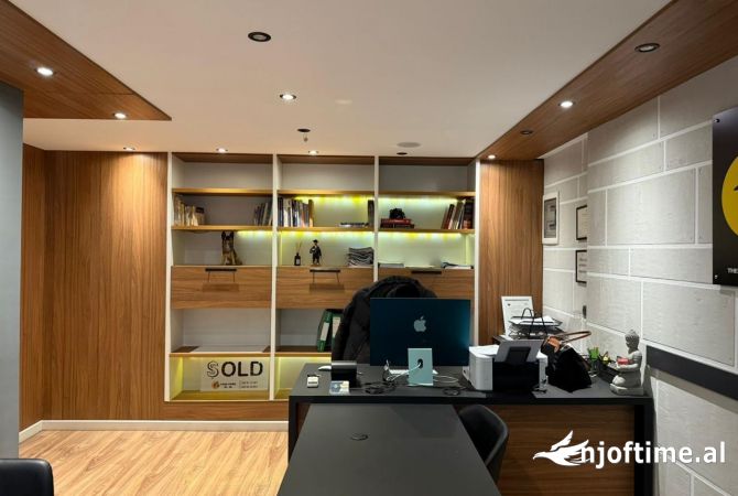 Ambient biznesi me qera 3+1 ne Tirane - 1,000 Euro