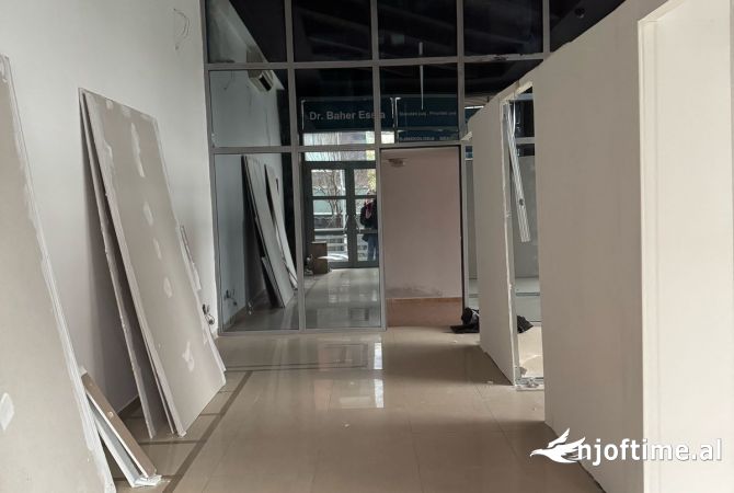 Ambient biznesi me qera 1+1 ne Tirane - 1,000 Euro