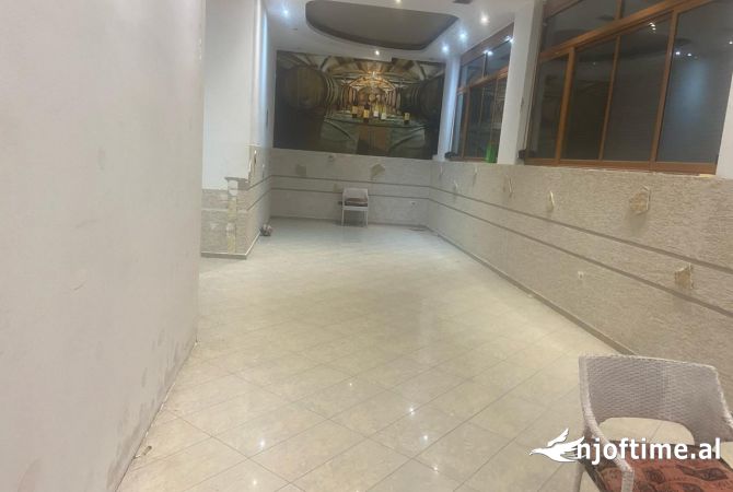 Ambient biznesi me qera 1+1 ne Tirane - 1,000 Euro