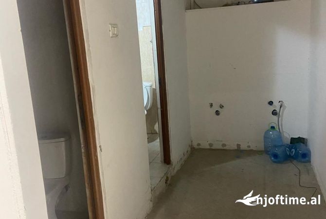Ambient biznesi me qera 1+1 ne Tirane - 1,000 Euro