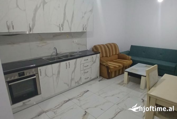 Shtepi me qera 1+1 ne Tirane - 30,000 Leke