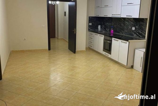 Shtepi me qera 1+1 ne Tirane - 350 Euro