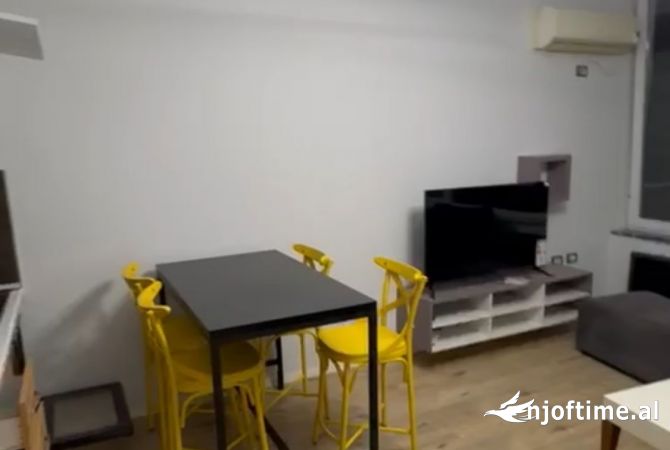 Shtepi me qera 1+1 ne Tirane - 400 Euro