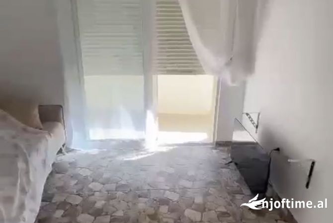 Shtepi ne shitje 1+1 ne Tirane - 77,000 Euro
