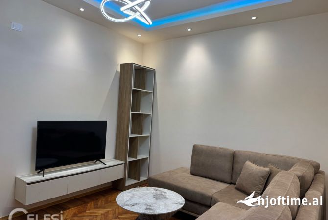 Shtepi me qera 1+1 ne Tirane - 60,000 Leke