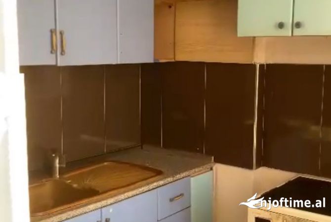 Shtepi me qera 2+1 ne Tirane - 500 Euro