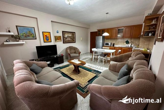 Shtepi me qera 1+1 ne Tirane - 450 Euro