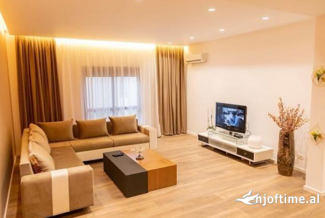 Shtepi me qera 2+1 ne Tirane - 55,000 Leke