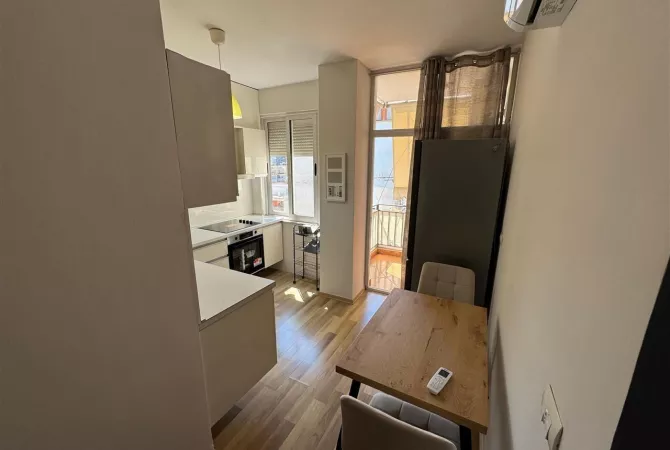 Shtepi me qera 1+1 ne Tirane - 650 Euro