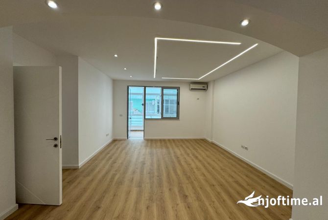 Shtepi ne shitje 2+1 ne Tirane - 175,000 Euro