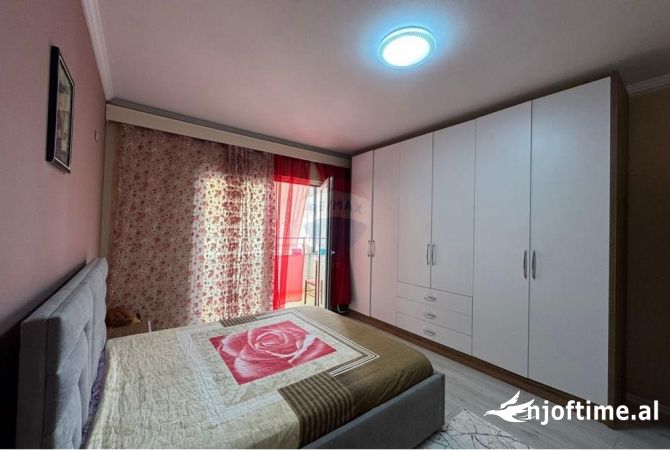 Shtepi me qera 2+1 ne Tirane - 520 Euro