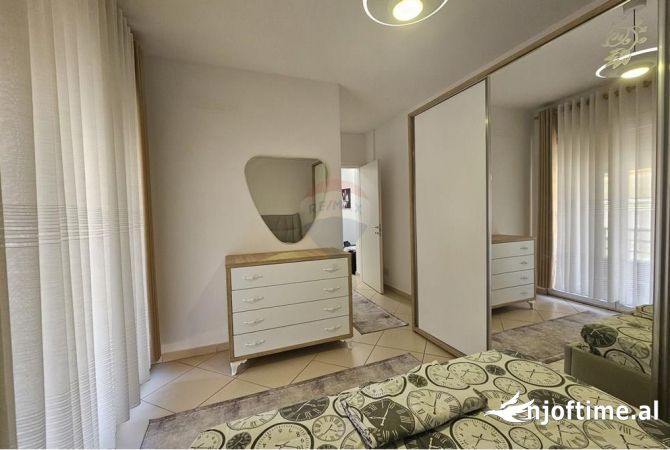 Shtepi me qera 2+1 ne Tirane - 800 Euro