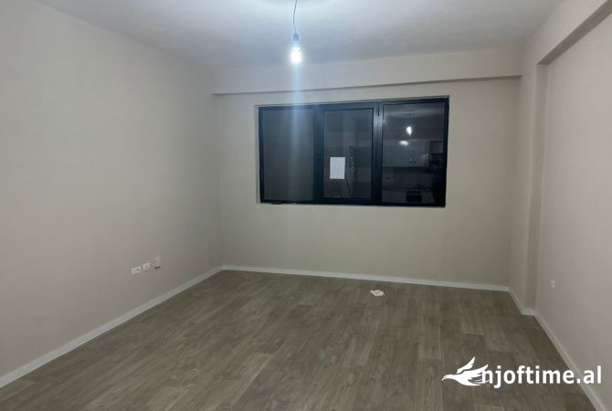 Shtepi me qera 1+1 ne Tirane - 350 Euro