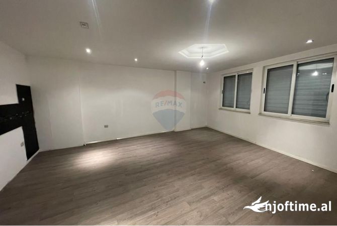 Shtepi ne shitje 1+1 ne Tirane - 75,000 Euro