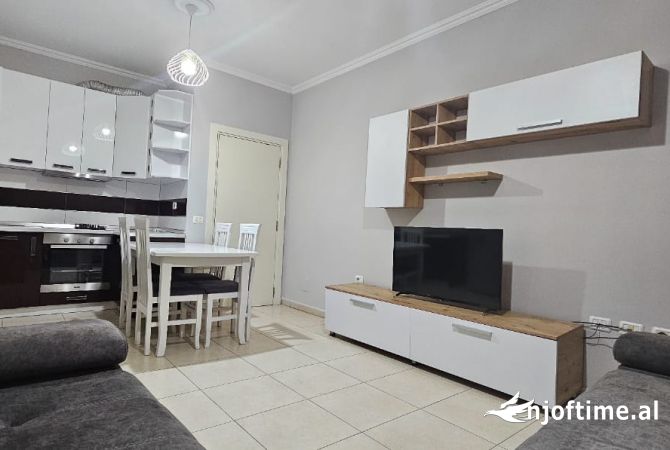 Shtepi me qera 1+1 ne Tirane - 450 Euro