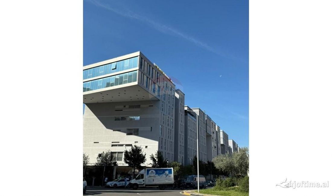 Shtepi ne shitje Apartament ne Tirane, 1+1, Mobilimi E mobiluar, Pagesa 165,000  Euro.