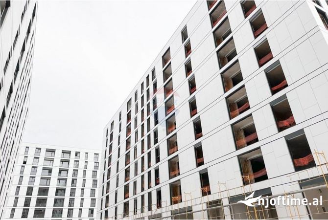 Shitet Apartament 2+1