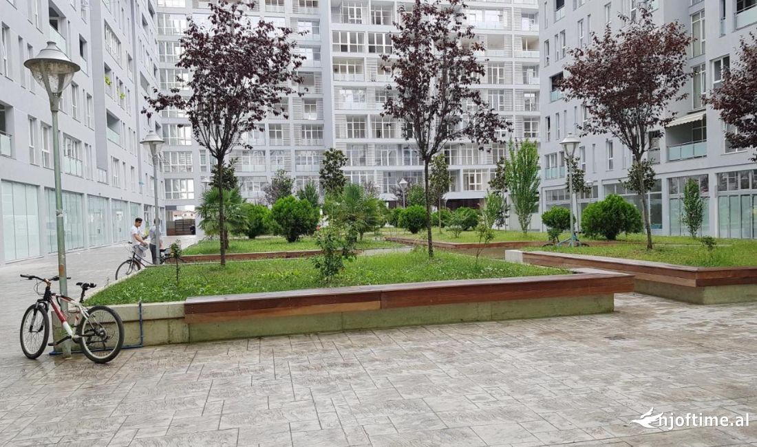 Shtepi me qera Apartament ne Tirane, 2+1, Mobilimi E mobiluar, Pagesa 1,000  Euro.