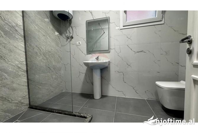 Shtepi me qera 2+1 ne Tirane - 500 Euro