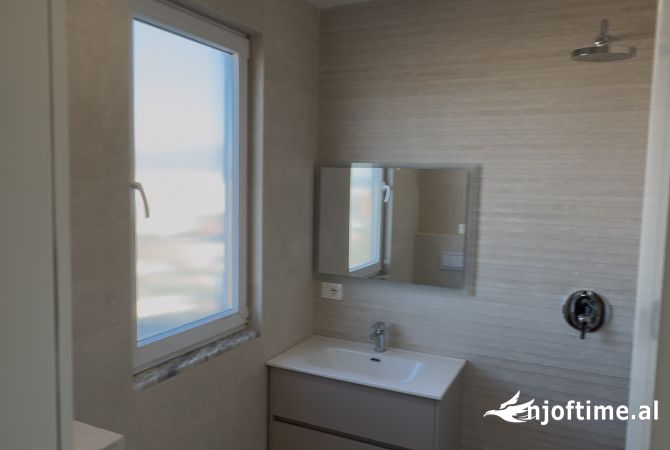 Shtepi ne shitje 2+1 ne Tirane - 180,000 Euro