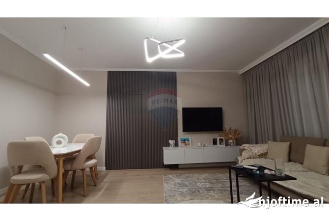 Apartament 2+1 per shitje te Zogu i Zi!