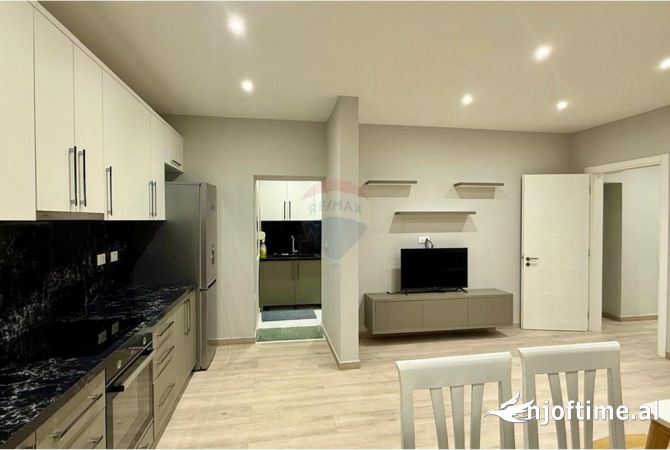 Shtepi me qera Apartament ne Tirane, 2+1, Mobilimi E mobiluar, Pagesa 600  Euro.