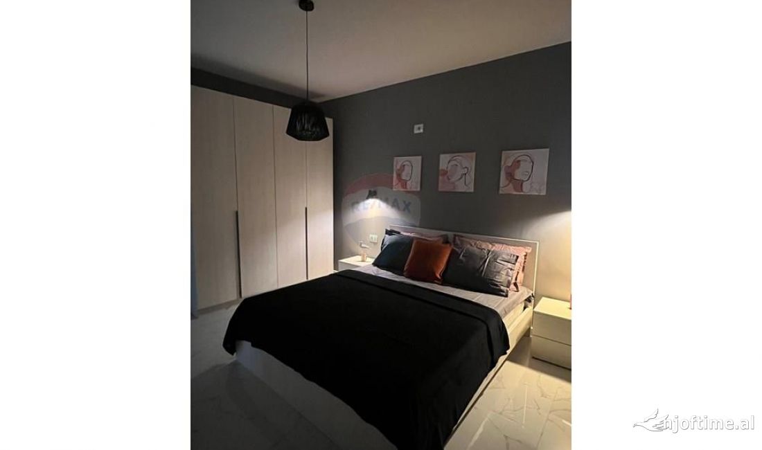 Shtepi me qera Apartament ne Tirane, 2+1, Mobilimi E mobiluar, Pagesa 700  Euro.