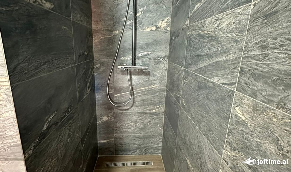 Shtepi me qera Apartament ne Tirane, 1+1, Mobilimi E mobiluar, Pagesa 750  Euro.