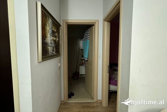 Shtepi ne shitje 1+1 ne Tirane - 105,000 Euro