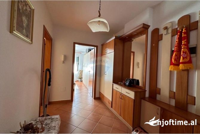 Shtepi me qera 1+1 ne Tirane - 620 Euro