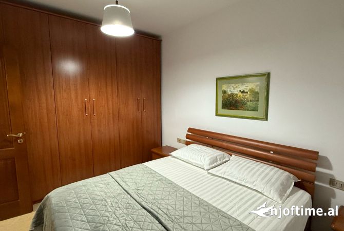 Shtepi me qera 2+1 ne Tirane - 650 Euro