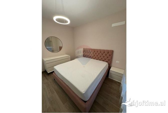 Shtepi me qera 1+1 ne Tirane - 750 Euro