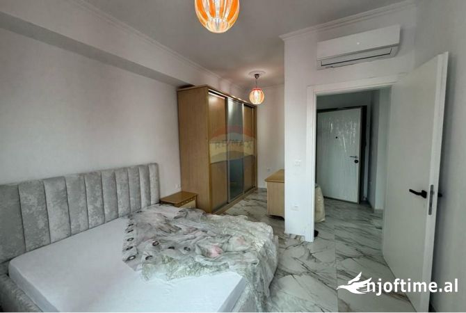 Shtepi me qera 2+1 ne Tirane - 750 Euro