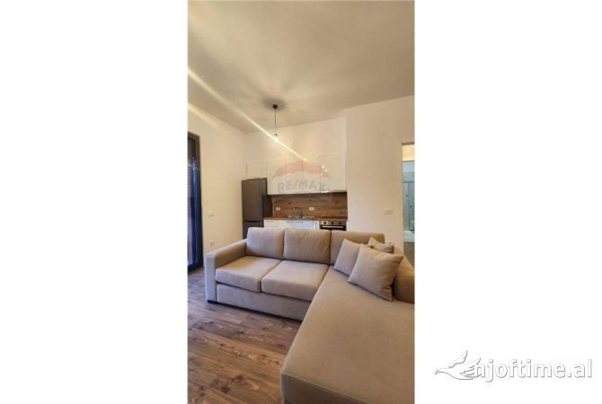 Shtepi me qera 1+1 ne Tirane - 700 Euro