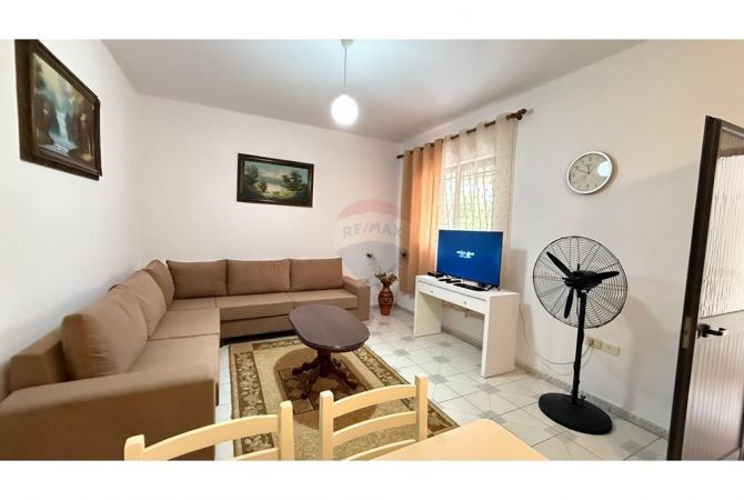 Shtepi me qera 2+1 ne Tirane - 450 Euro