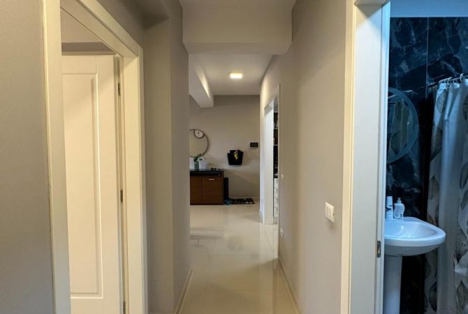Shtepi me qera 1+1 ne Tirane - 800 Euro